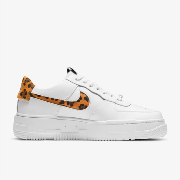 Women's Air Force 1 Pixel
Leopard - Picture 2 of 9